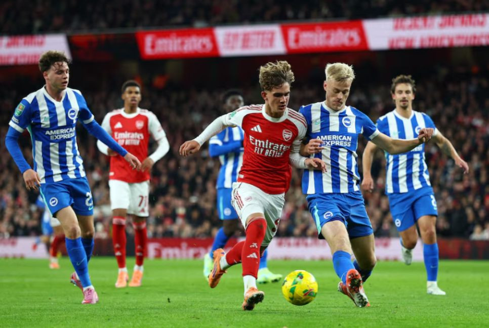 Dowman, 15, becomes Arsenal's youngest ever starter