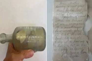 Messages in bottles from WWI soldiers found on Australian beach after 100 years