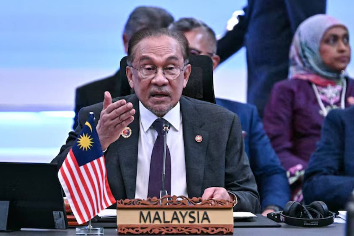 Malaysia PM says $142 million magnet plant to boost rare earth industry