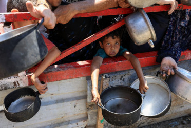 Palestinians suffer from hunger in Gaza despite truce