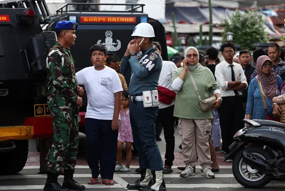 Blast injures 54 near school in Indonesian capital: police