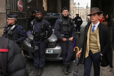 Teen behind the Louvre heist ‘Fedora Man’ photo embraces his mystery moment
