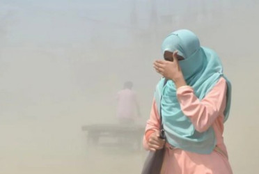 Dhaka breathes ‘very unhealthy’ air again this morning