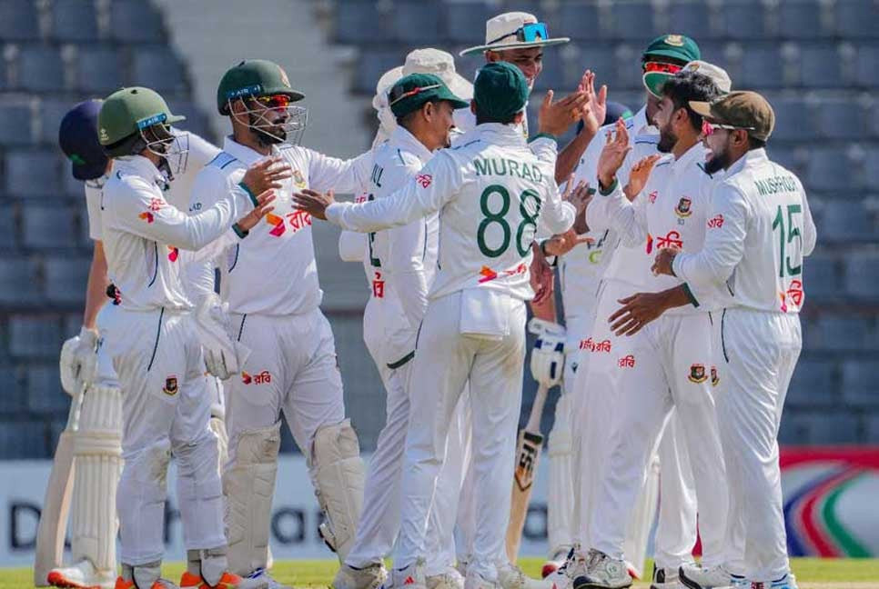 Bangladesh bowl out Ireland for 286 in Sylhet Test
