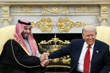 Trump defends Saudi Crown Prince, says he “knew nothing” about Khashoggi murder