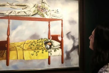 Frida Kahlo painting breaks records at auction