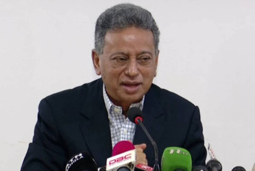 No scope to deviate from path of democracy: Amir Khasru