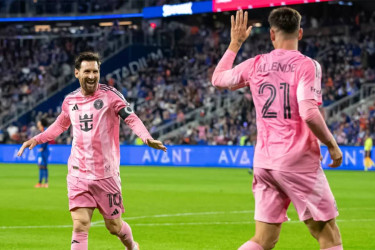 Messi leads inter Miami to 1st-ever Conference final with 4-0 rout of Cincinnati