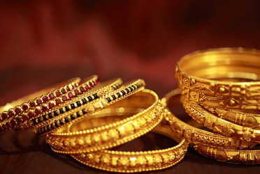 Gold prices hike by Tk1,575 per bhori