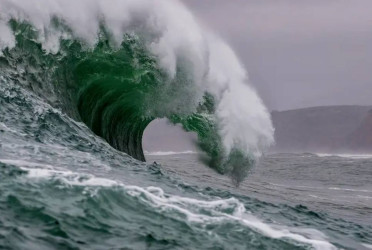 Magnitude 7.6 quake hits Japan, tsunami warning issued