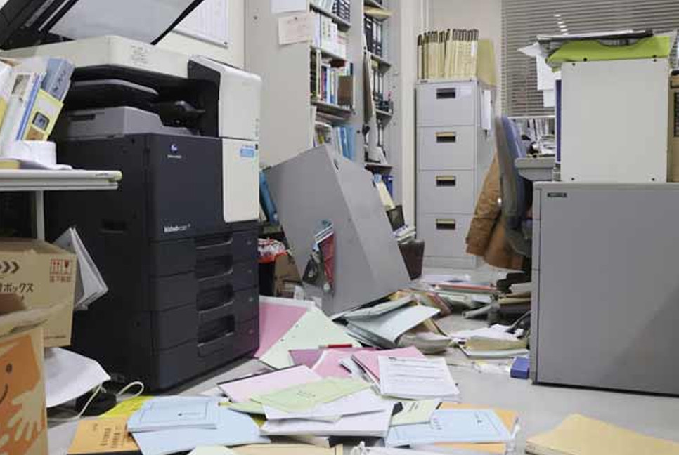 30 injures, tsunami warning lifted after 7.5 magnitude quake hits Japan