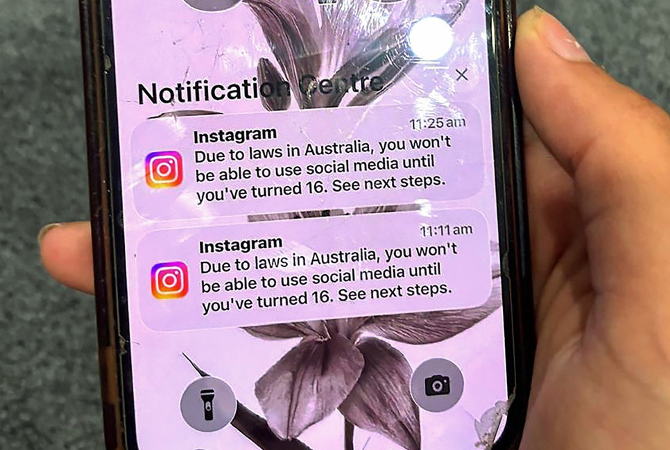 Australia begins enforcing world-first teen social media ban
