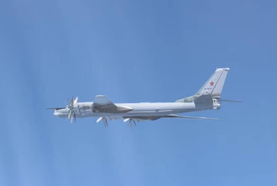 Russian bombers join Chinese air patrol near Japan