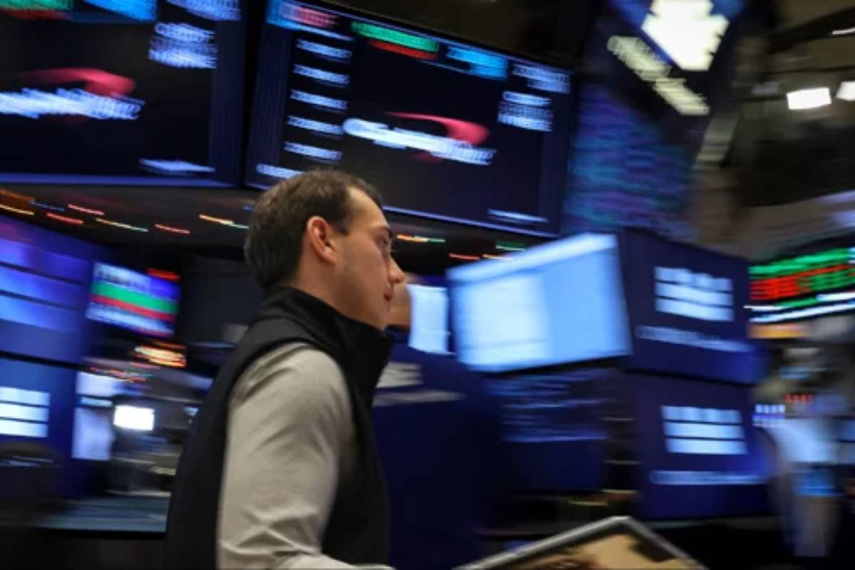 Dow, S&P 500 hit record highs despite AI concerns