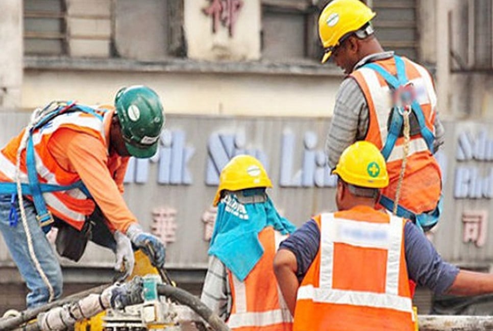 Labour markets shrink as migration falls 30%