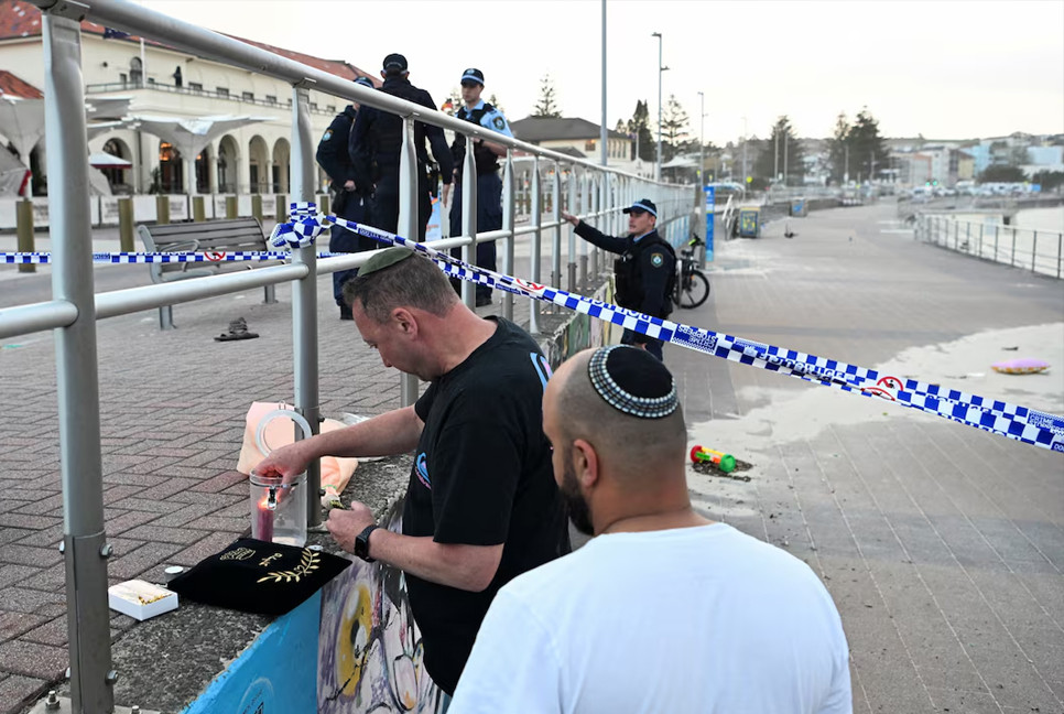 Father and Son behind deadly Australia’s Bondi beach shooting,15 killed