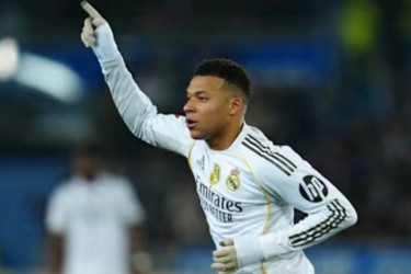 Mbappe scores on return as Real Madrid edge Alaves