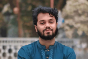 Air ambulance lands in Dhaka to take bullet-hit Hadi to Singapore