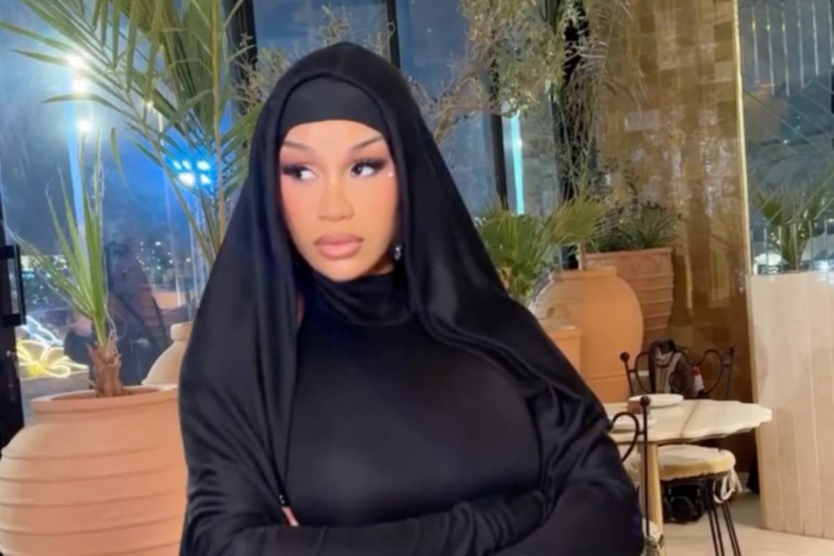 Cardi B turns heads during Saudi Arabia visit