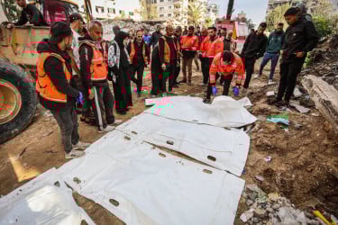 Bodies of 30 members of Palestinian family recovered from Gaza rubble