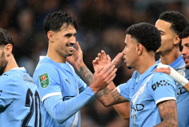 Man City reach League Cup semis, late Newcastle goal downs Fulham