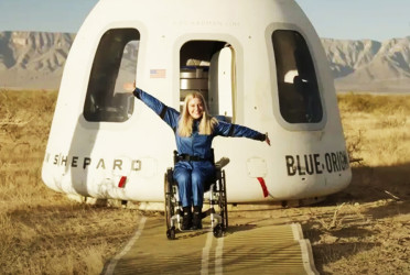 First wheelchair user to travel to space