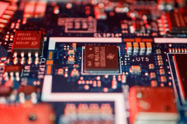China launches venture capital funds to invest in 'hard technology'