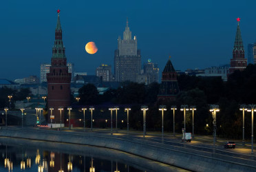 Russia plans a nuclear power plant on the moon within a decade