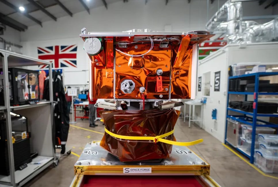 UK company sends factory with 1,000C furnace into space