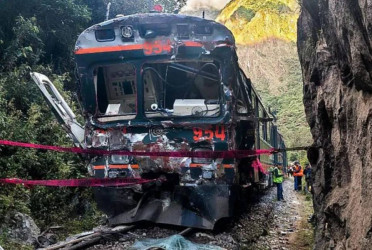 Peru train crash leaves one dead, dozens hurt