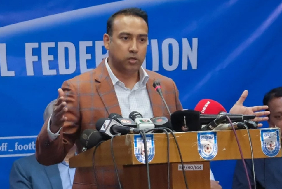 ‘Keep sport free from politics’