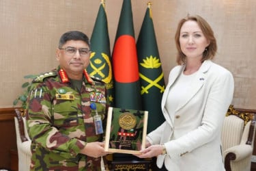 Australian High Commissioner meets Army Chief