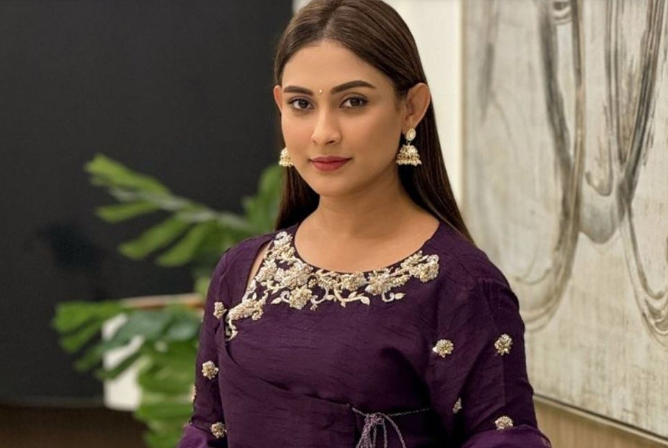 Actress Mehazabien, her brother exempted in embezzlement case