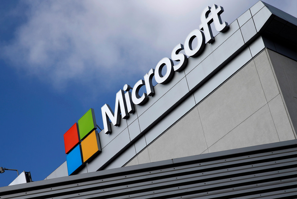 After 15,000 layoffs, Microsoft cuts staff library and newspaper access