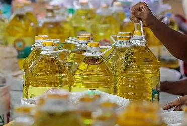 Govt to procure 2.71cr litres of soybean oil ahead of Ramadan