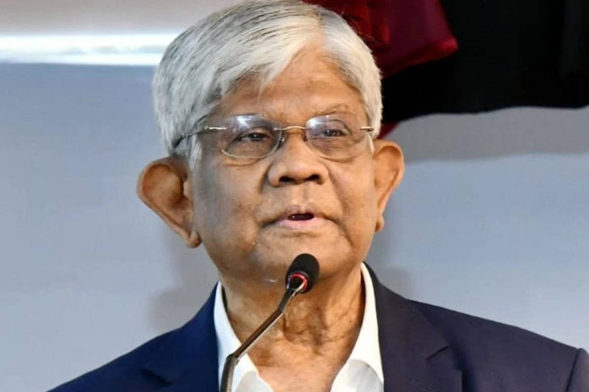 Banking sector crisis too deep to fix in 14–16 months: Finance Advisor