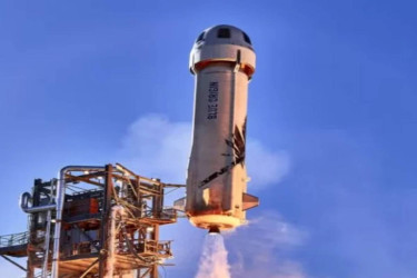 Bezos’s Blue Origin to pause space tourism to focus on Moon missions