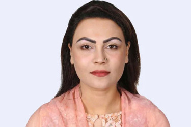 Why govt facing image crisis at eleventh hour?