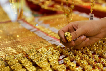 Gold prices rise again