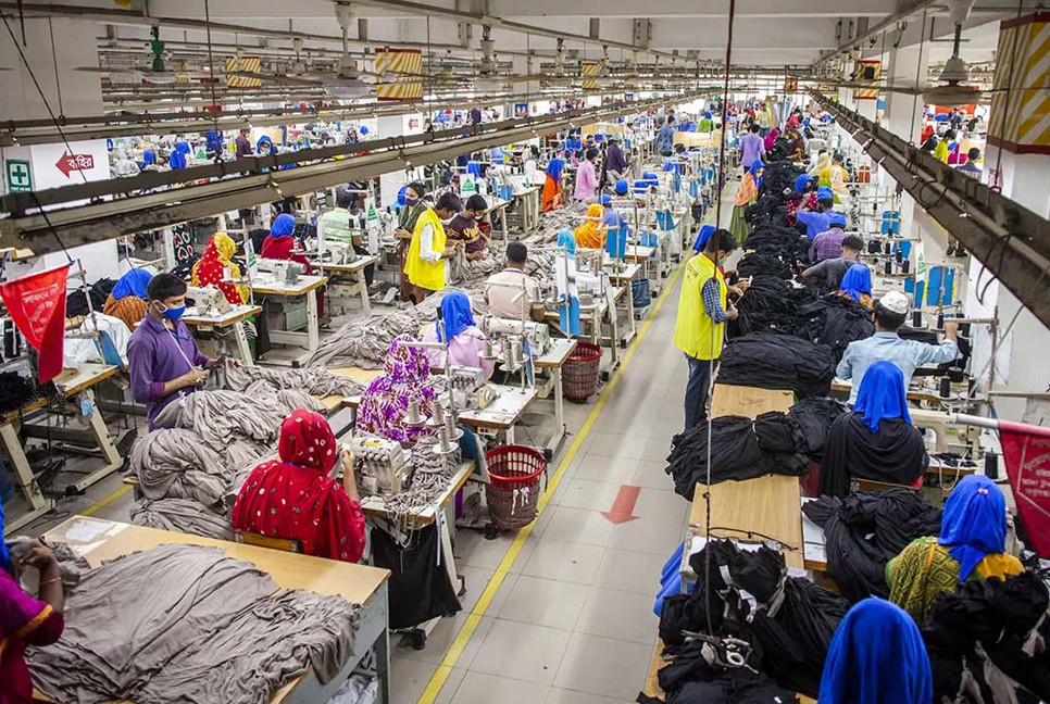 RMG exports down 2.4% y-on-y in first 7 months of fiscal