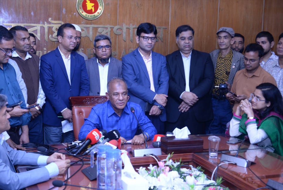 Credit for holding peaceful, credible national election goes to all: Jahangir