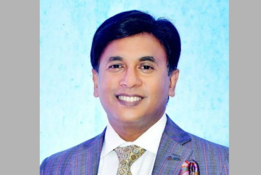 Economic stability must lead government agenda