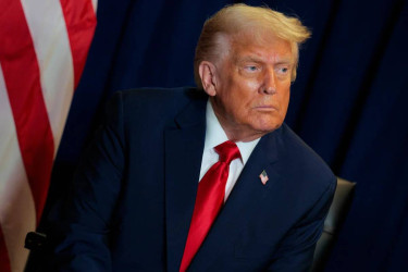 Trump orders federal review, release of UFO, alien files