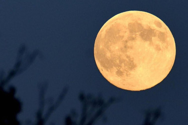 NASA schedules 1st crewed lunar orbit in 50 years with Artemis II