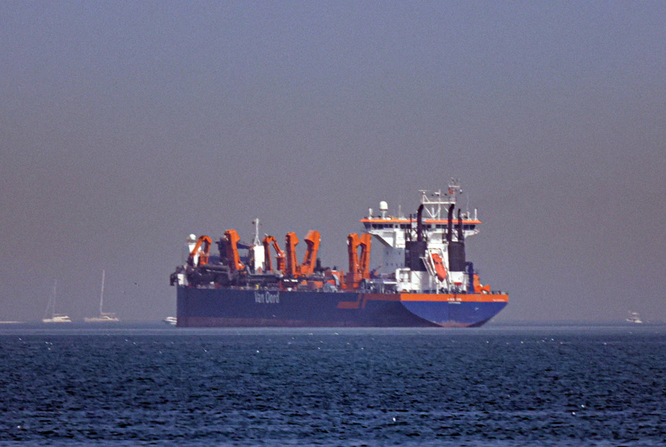 Oil prices rise after ships attacked near Strait of Hormuz