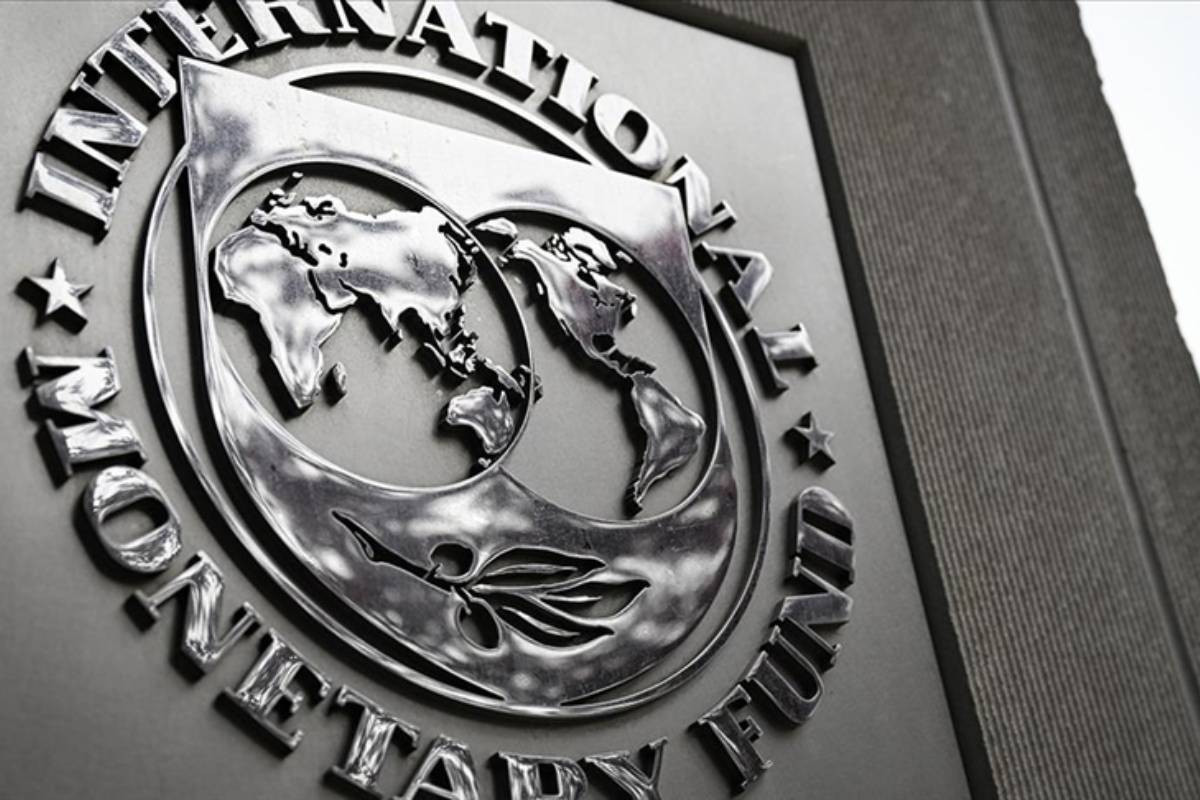 Ukraine receives first $1.5B tranche from IMF