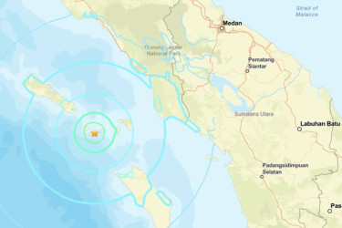 Strong quake hits off Indonesia’s Sumatra island