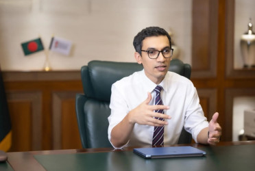 Is ‘Skydiver’ Ashik Yunus’s Marketing Manager?