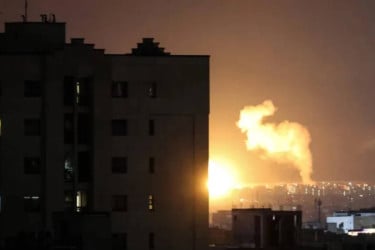 Israel announces new wave of 'broad-scale' strikes on Tehran