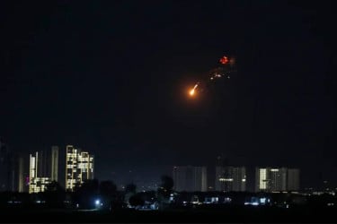 Drones strike oil sites and airports across Iraq